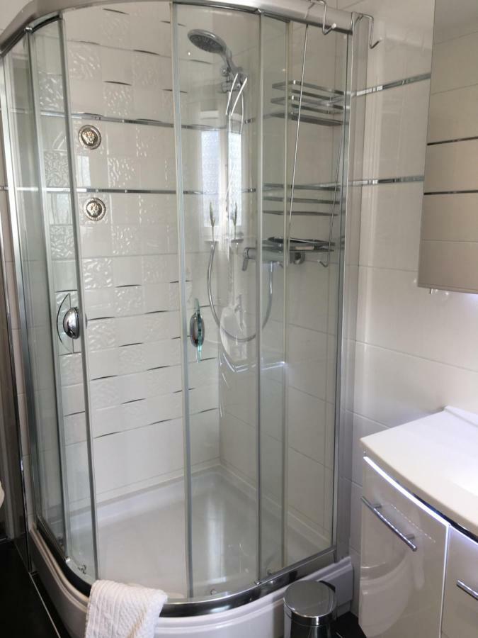 אמדן 5 Sterne Ferienwohnung Cattaleya מראה חיצוני תמונה